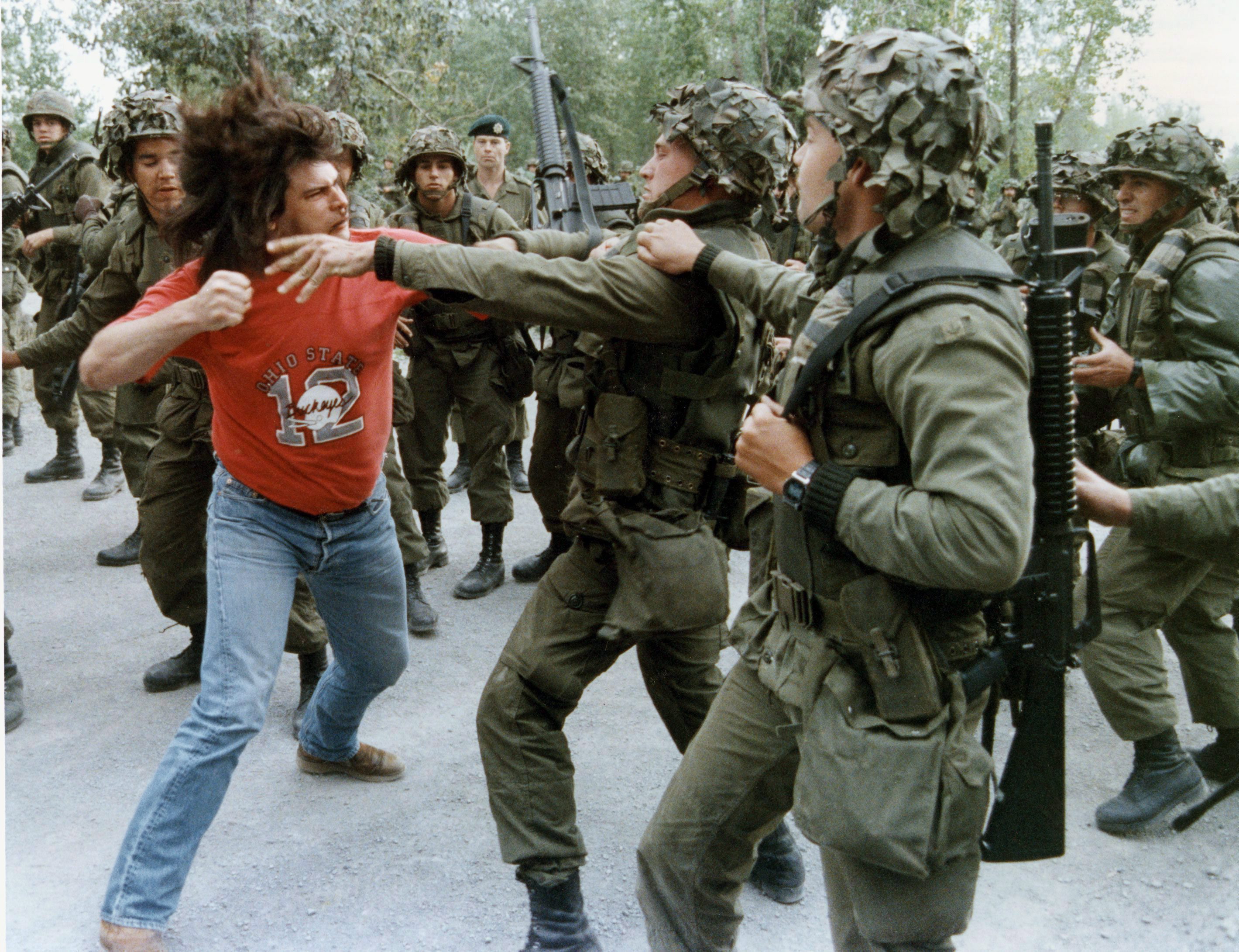 Tekakwitha Island Standoff. During Oka Crisis soldiers and SQ attempt to invade Kahnawake