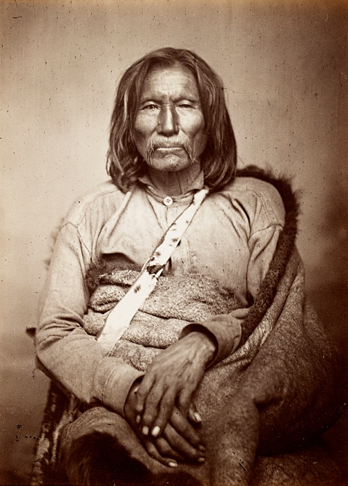 Death of Sét:àñ:gyà (Satank), a Kiowa leader who refused to be tried in a US court