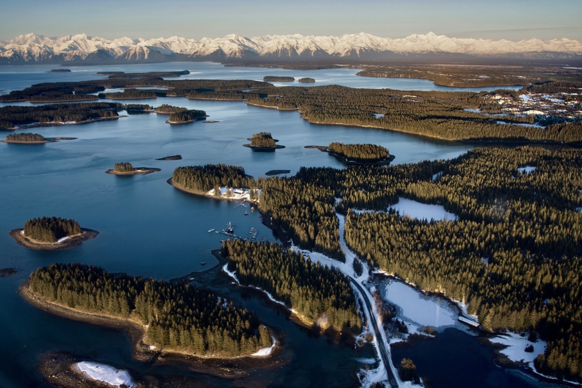 Fall of Russian post at Laax̱aayík (Yakutat) (Eyak win)
